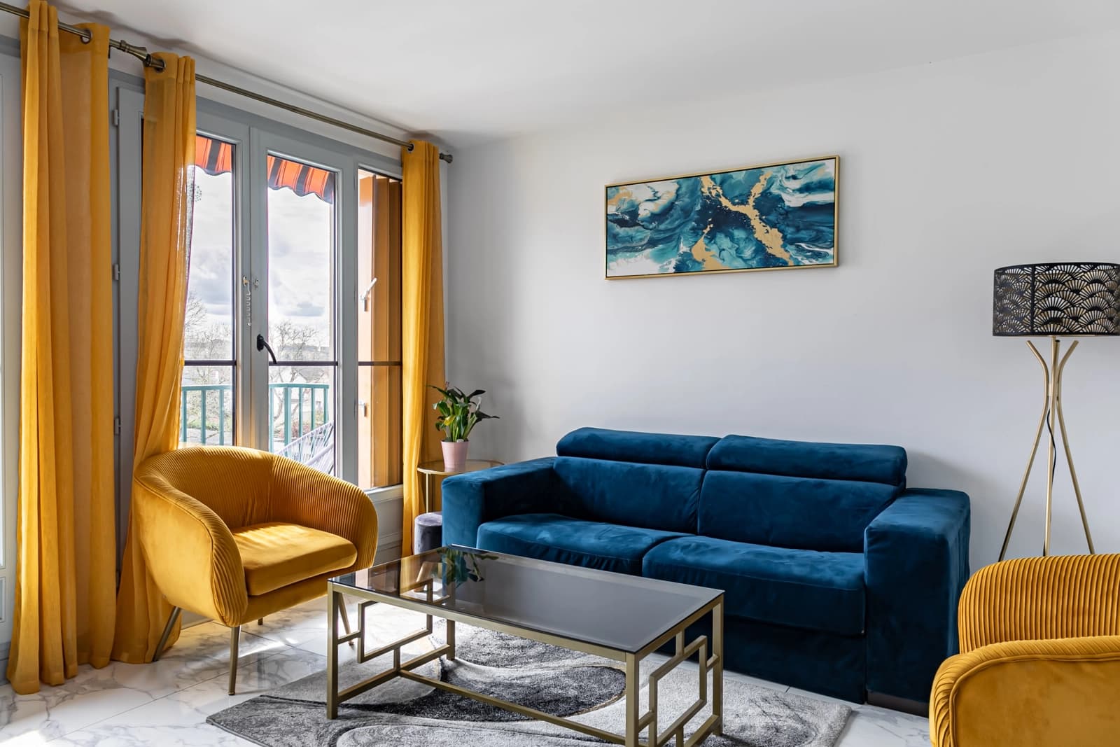 Space Bright apartment, balcony, near Paris - 3