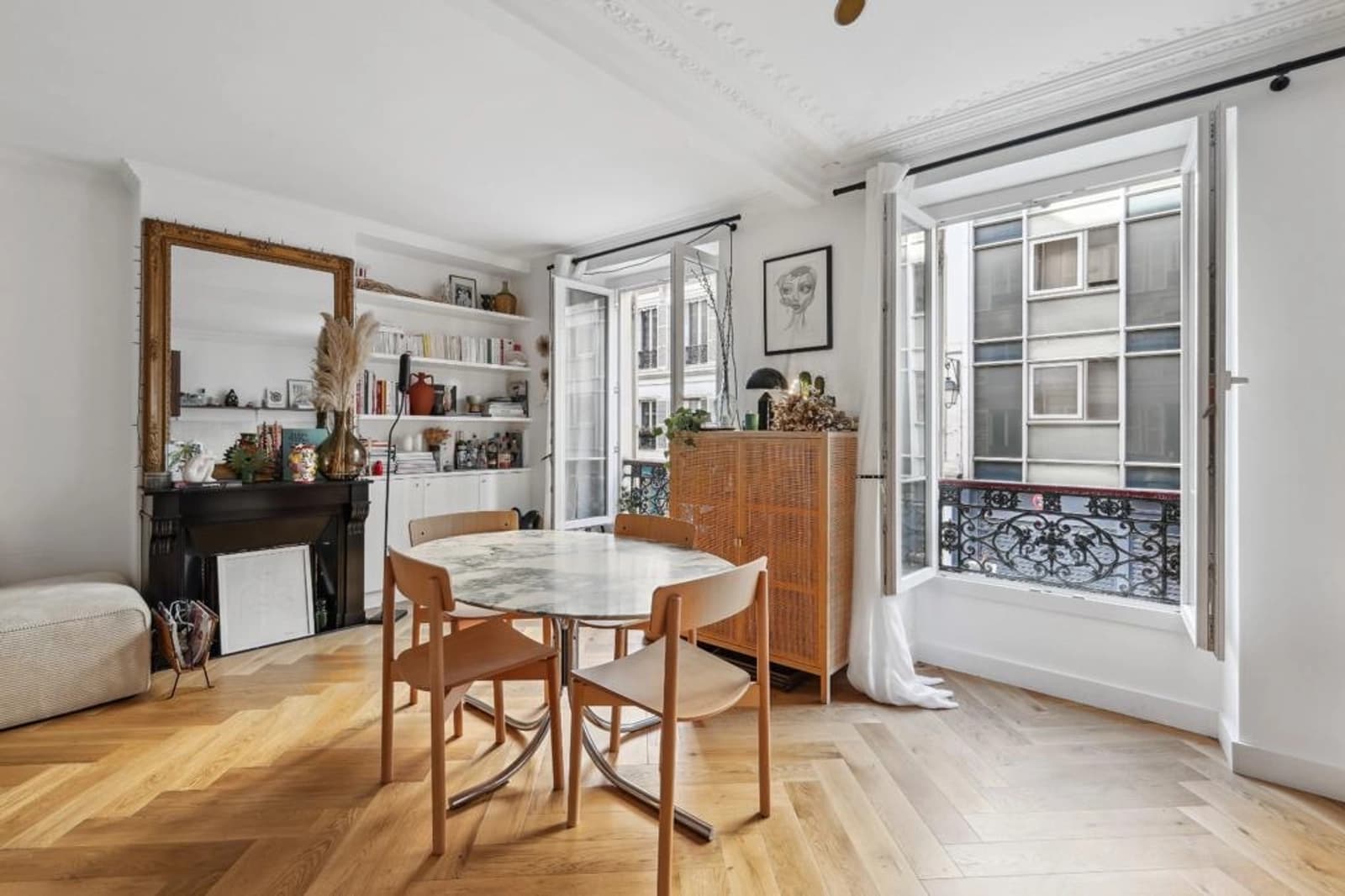 Space Design apartment in the Marais - 2