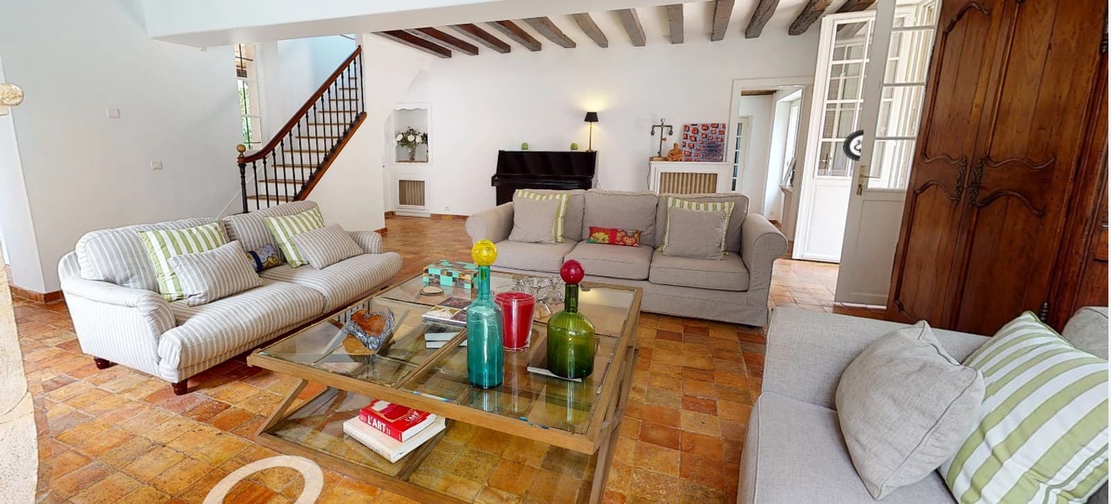 Living room in Charming space - 1