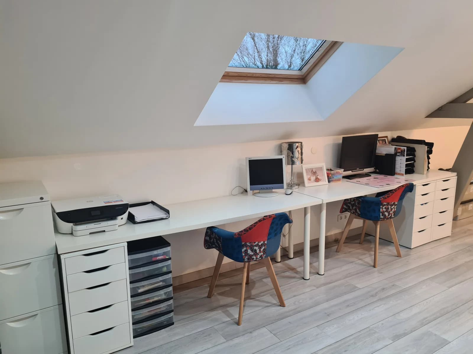 Salle de réunion dans Logement convivial et chaleureux, parfait pour partager - 1