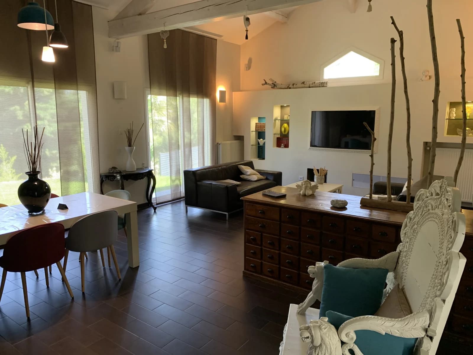 Meeting room in Maison design 300m² Jardin, Piscine, Spa, Parking - 1