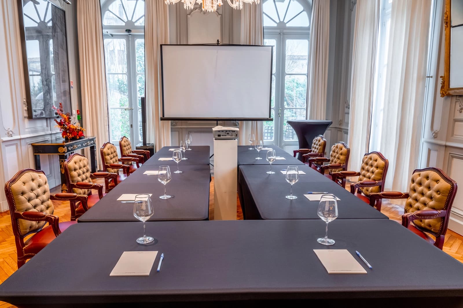 Salle de réunion dans Salon Napoléon: prestige et histoire à La Grande Maison - 1