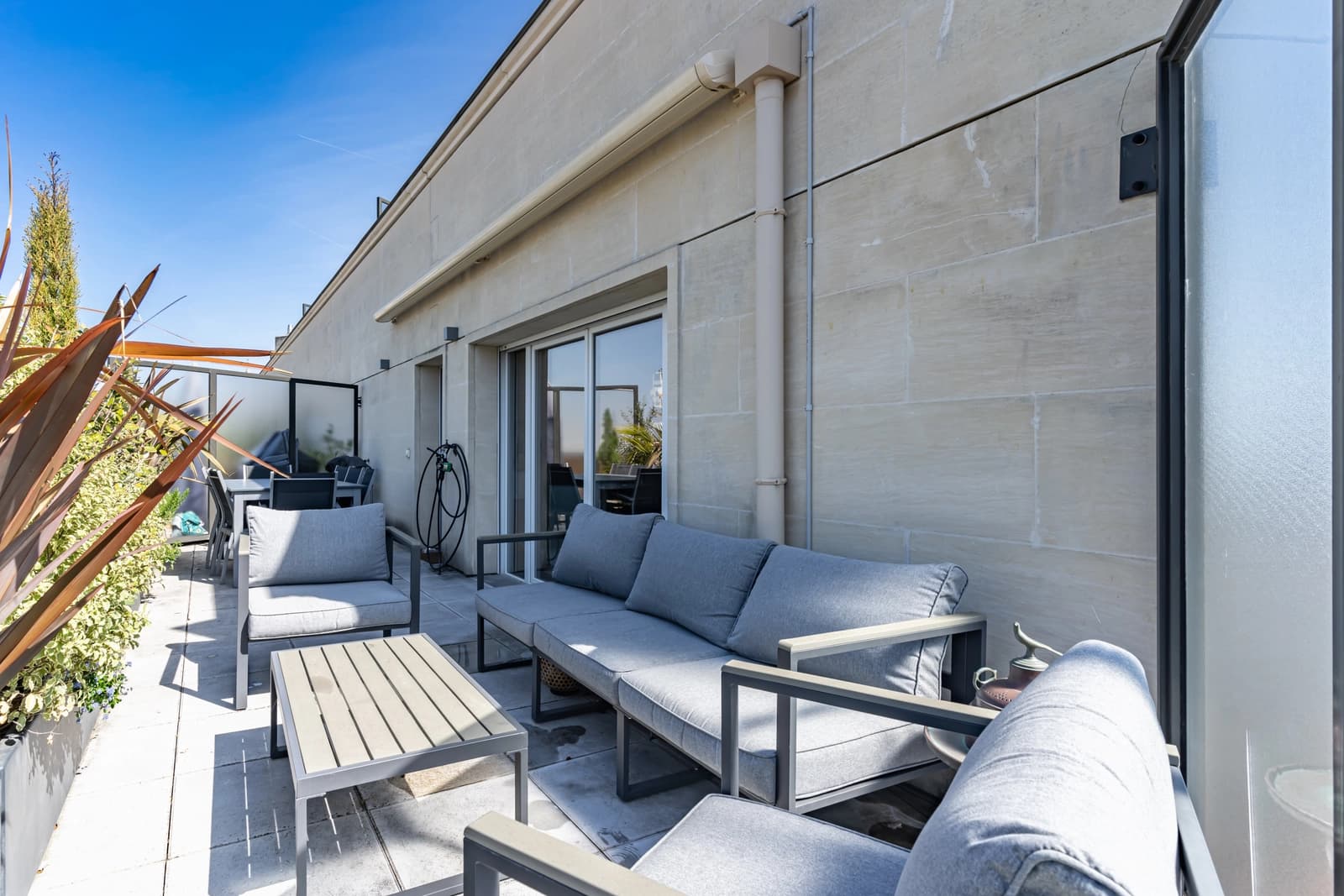 Living room in Light-filled duplex with large terrace - 1