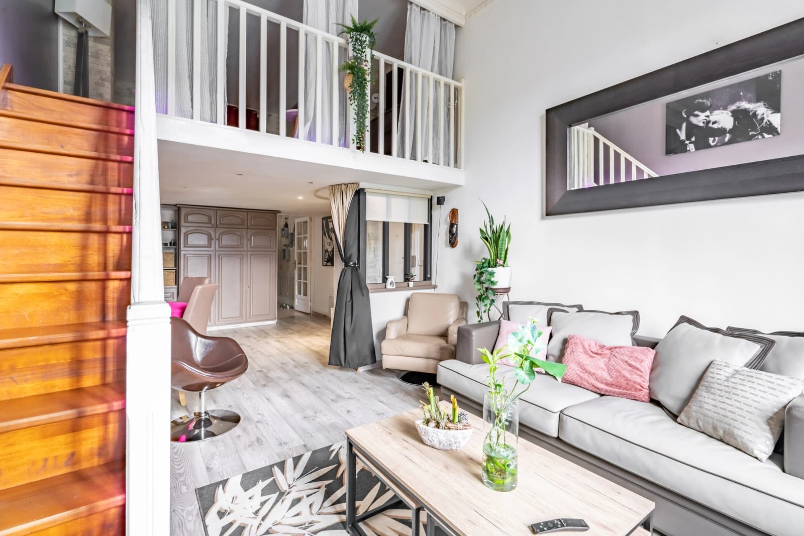 Living room in Apartment at the foot of the Eiffel Tower - 0
