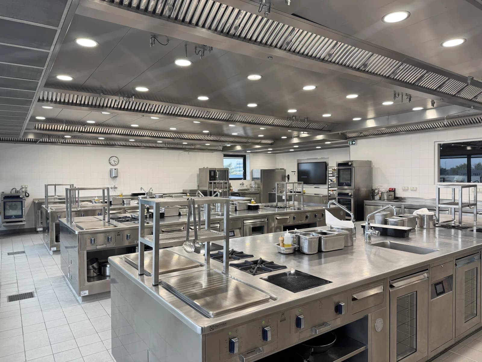 Space Professional kitchens - 1