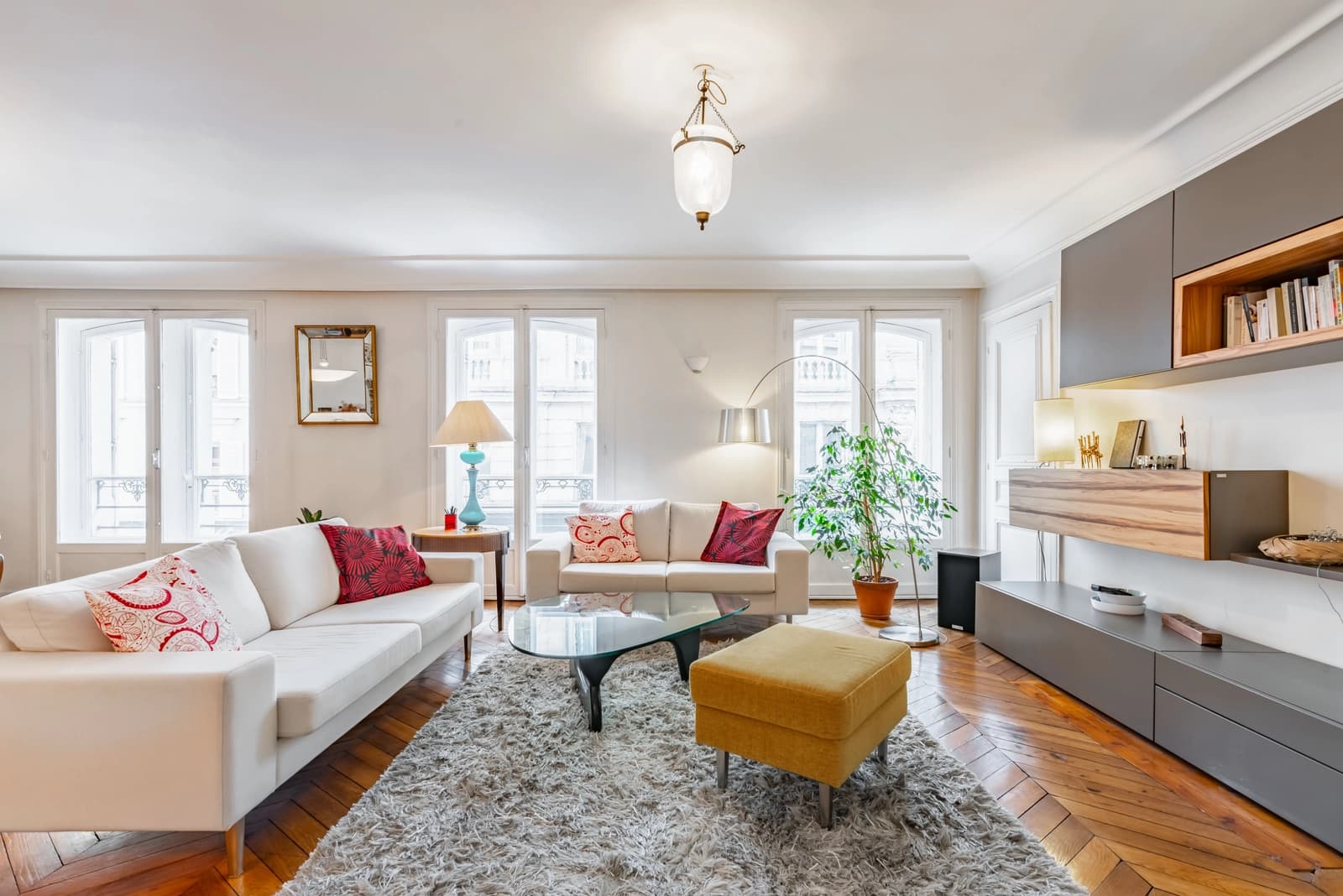 Espace Haussmannien rue des Martyrs spacieux - 3