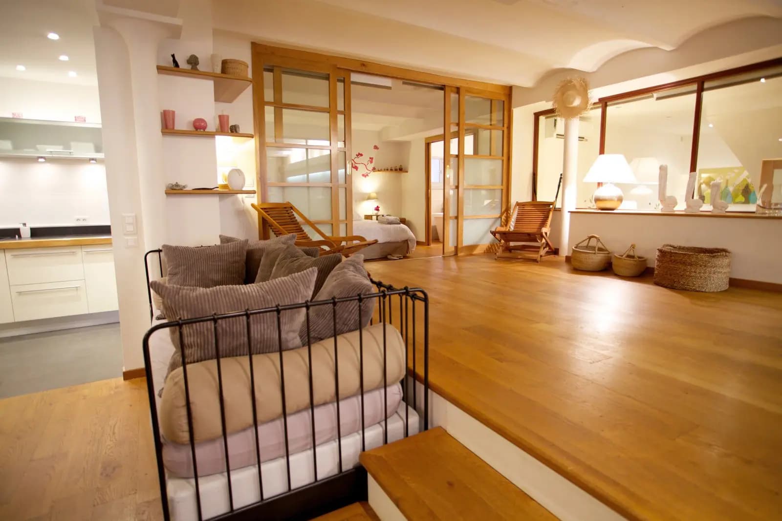 Salon dans Le loft cannois de Gilles, une adresse d'exception - 1