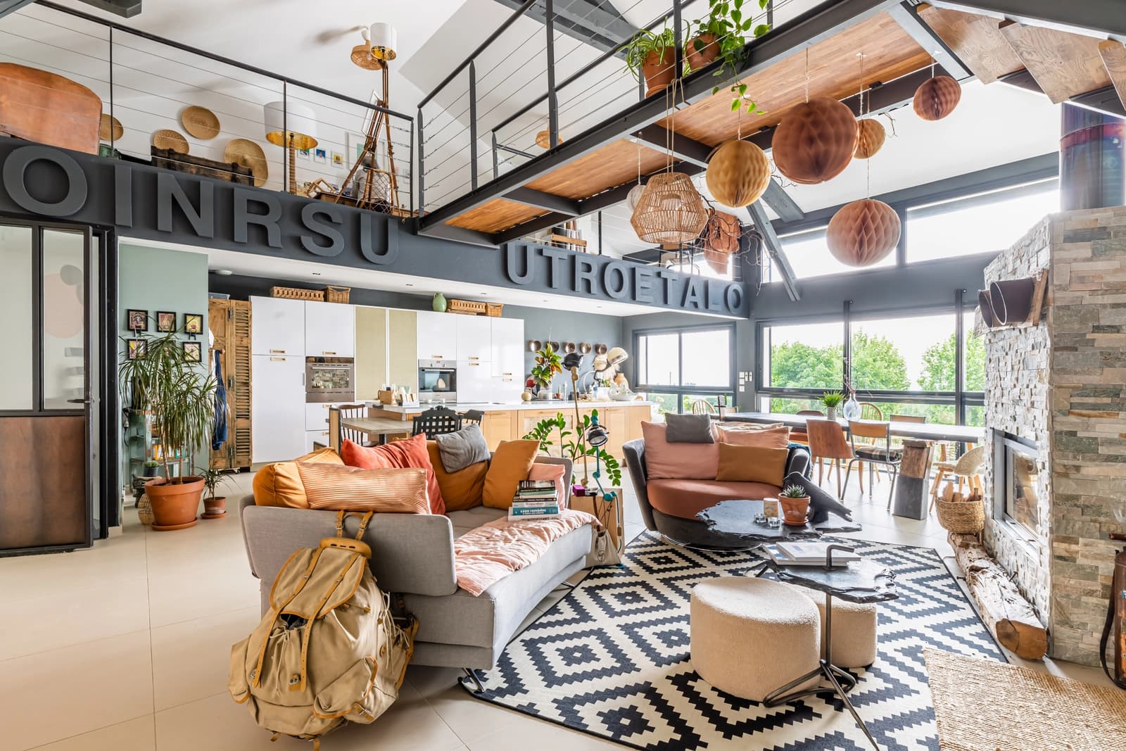 Loft atypique agrémenté d'un jacuzzi relaxant