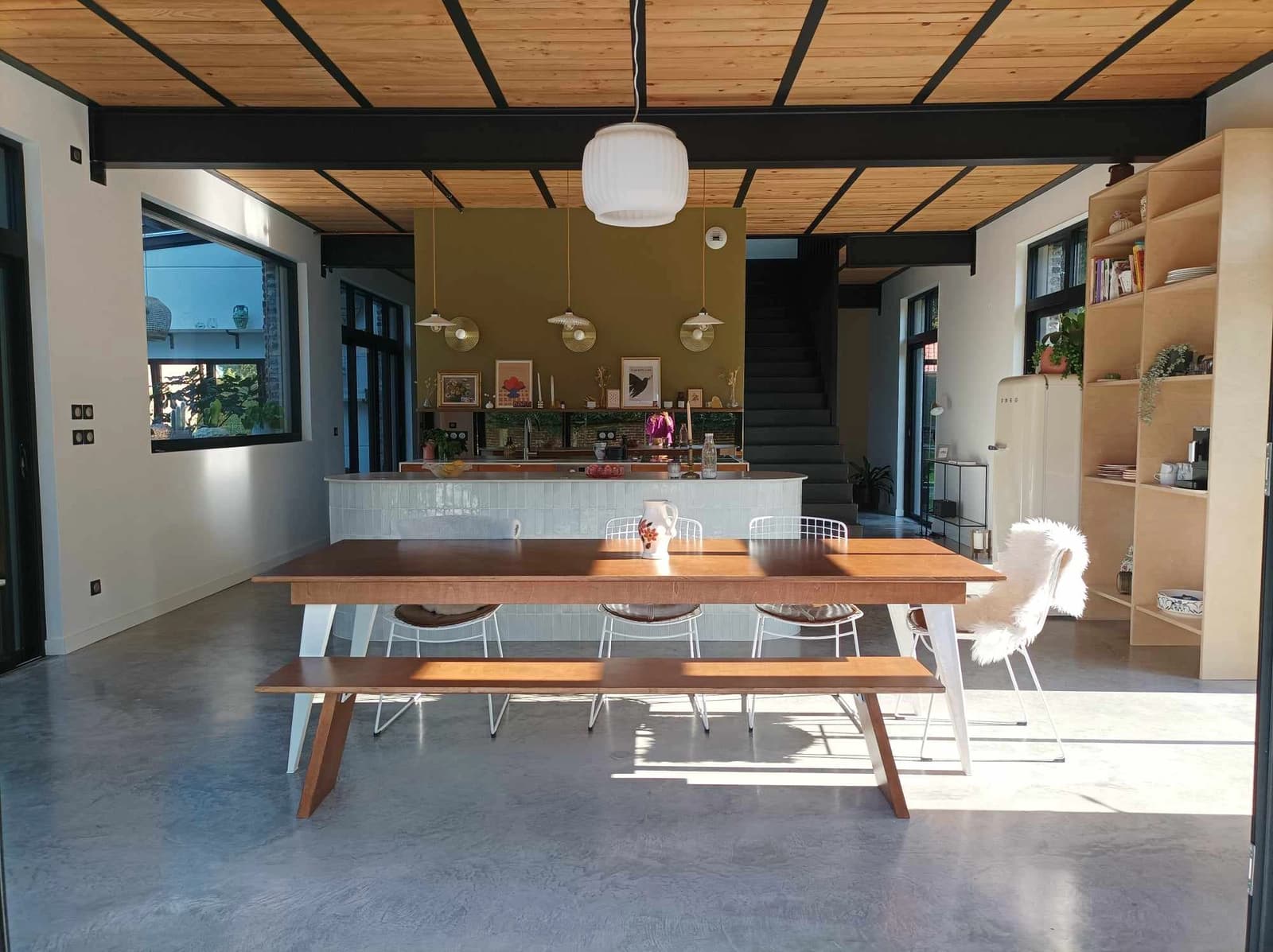Meeting room in Quiet, bright house with glass roof - 0