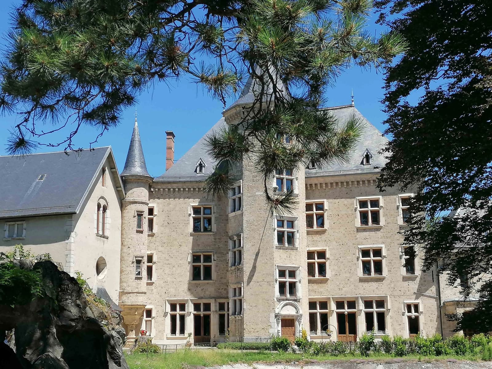 Espace Château de Saint-Geoire: un lieu historique unique - 0