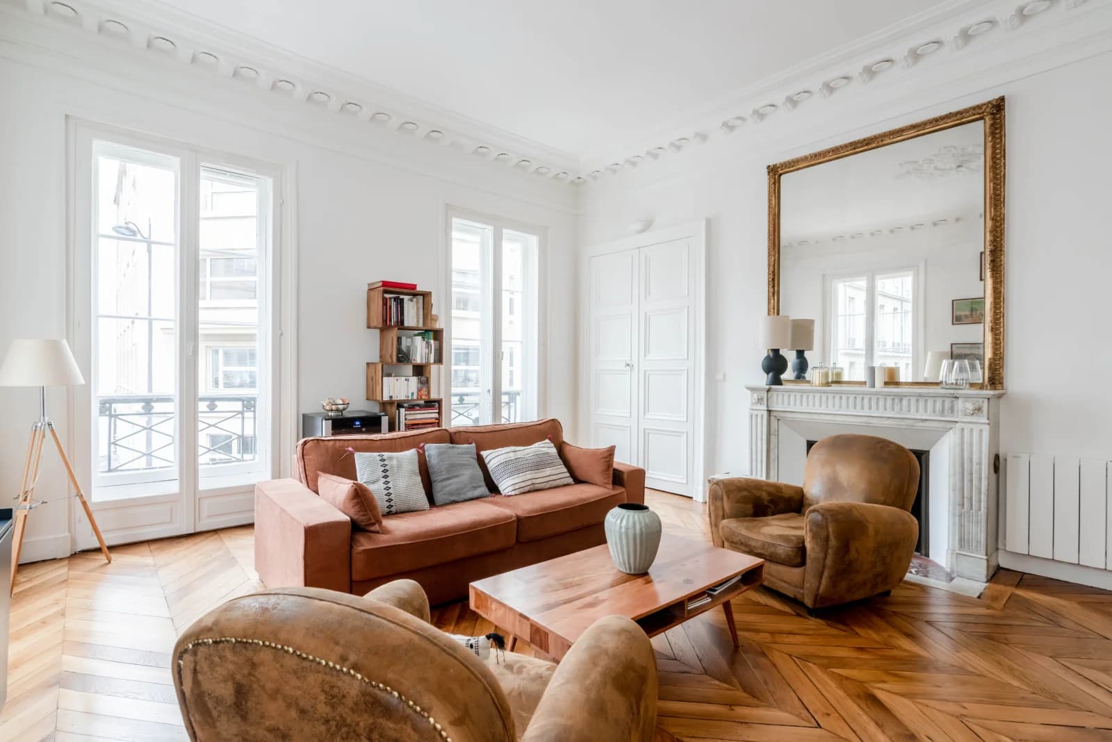 Espace Appartement haussmannien avec grands volumes - 3