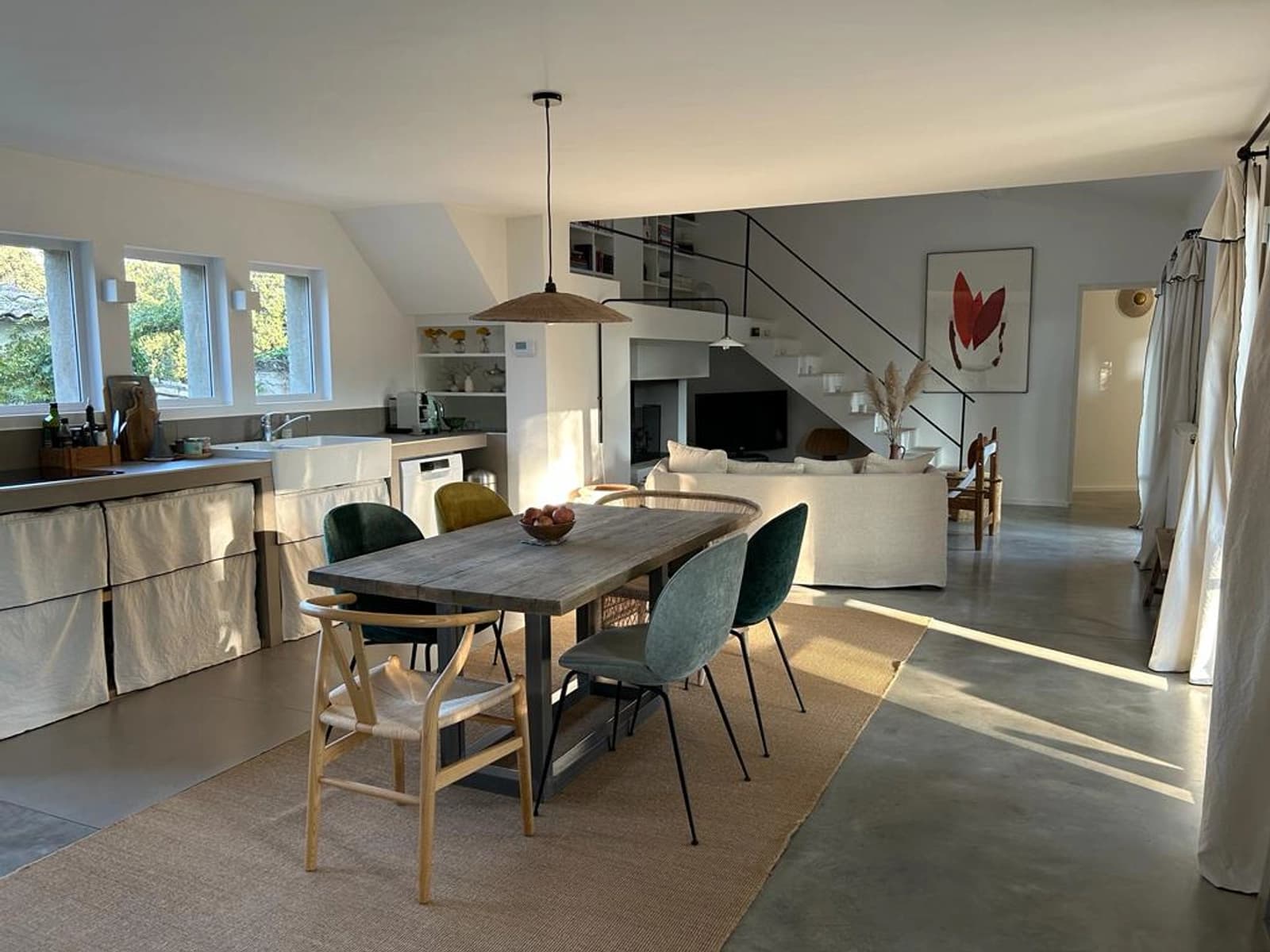 Salle de réunion dans Maison de charme au coeur pittoresque des Alpilles - 1