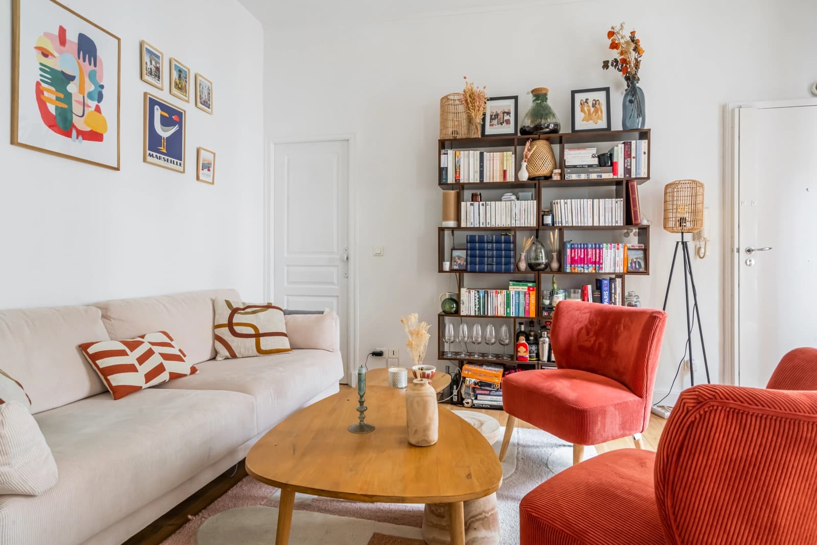 Space Haussmannian apartment Paris 9th arrondissement - 3