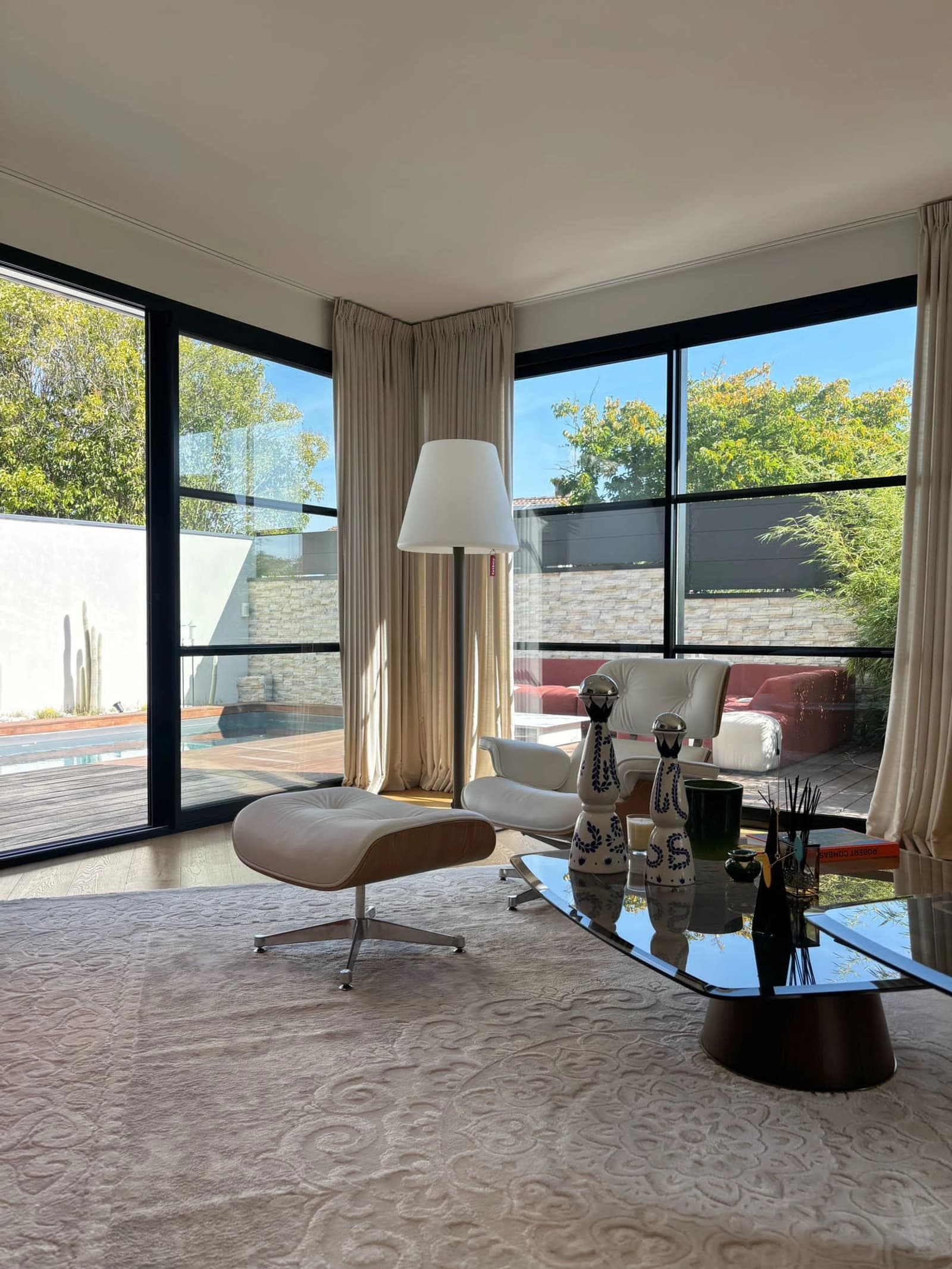 Espace Maison au design contemporain et lignes épurées - 4