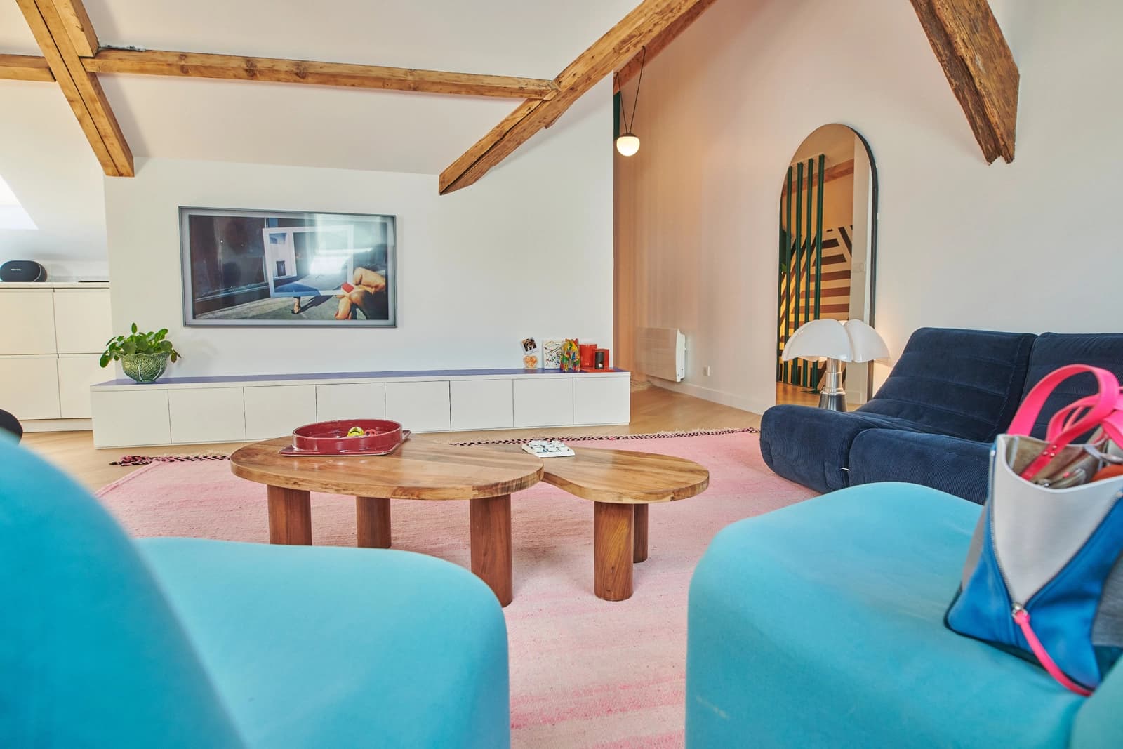 Salle de réunion dans Appartement de charme au coeur du quartier Montorgueil - 1