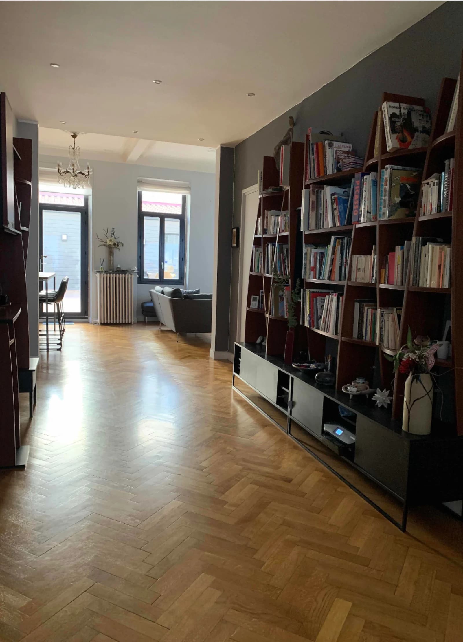 Salon dans Bel espace à vivre en appart avec terrasse de 50m² - 1