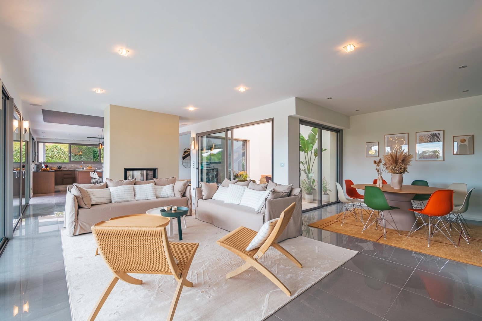 Living room in Villa with pool on the edge of the golf course - 1