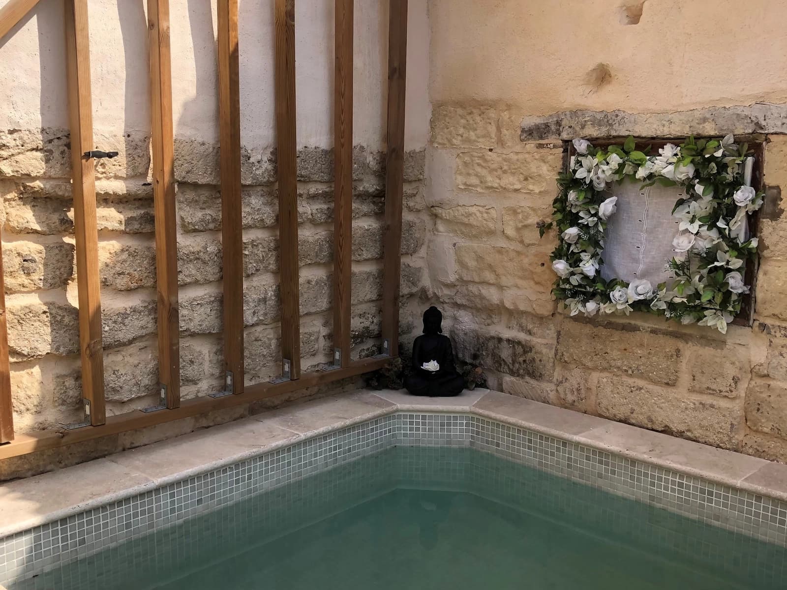 Salle de bain dans Demeure citadine à l'atmosphère douce et accueillante - 1