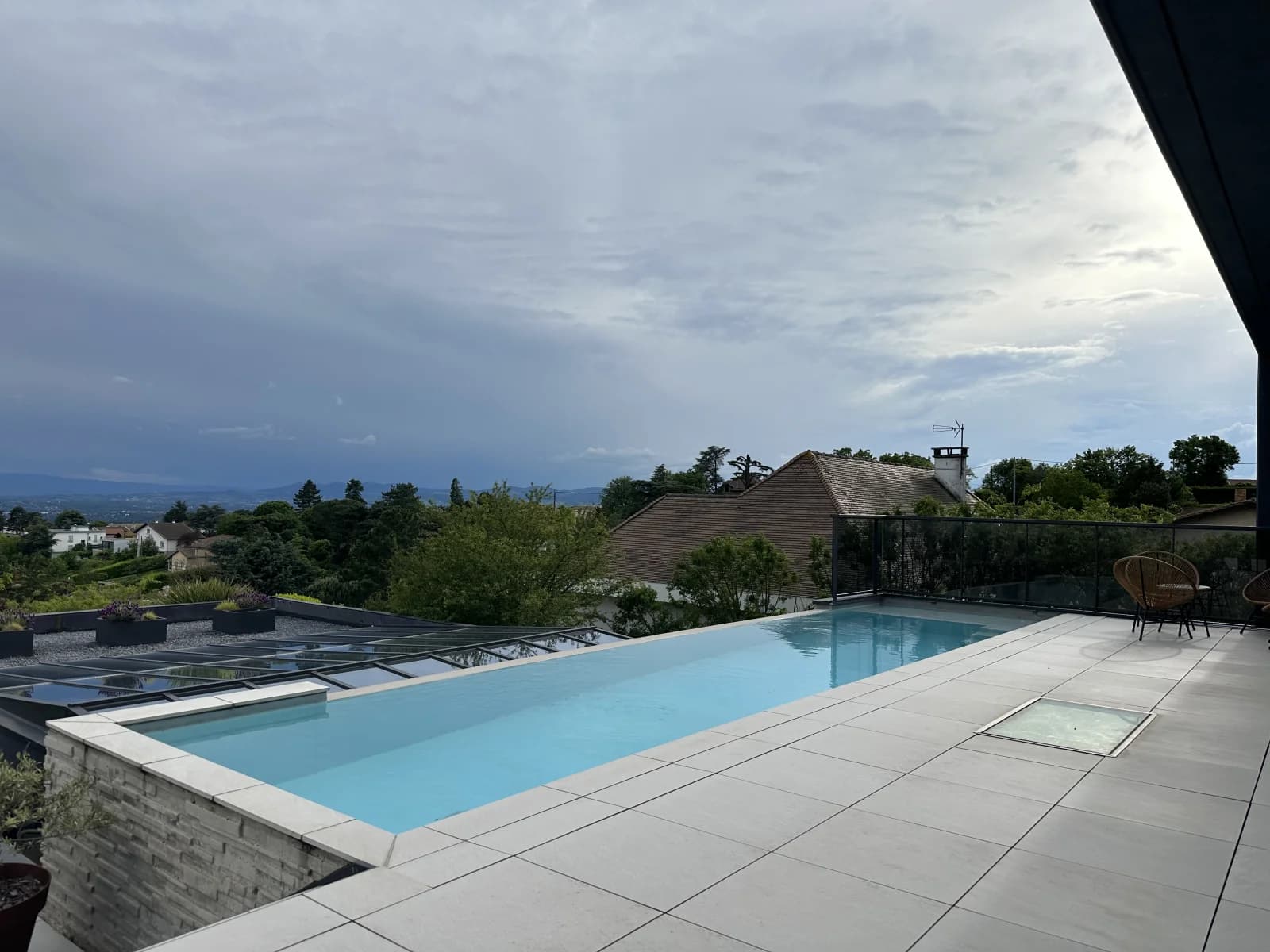 Space House with exceptional view in the Monts d'Or region - 4