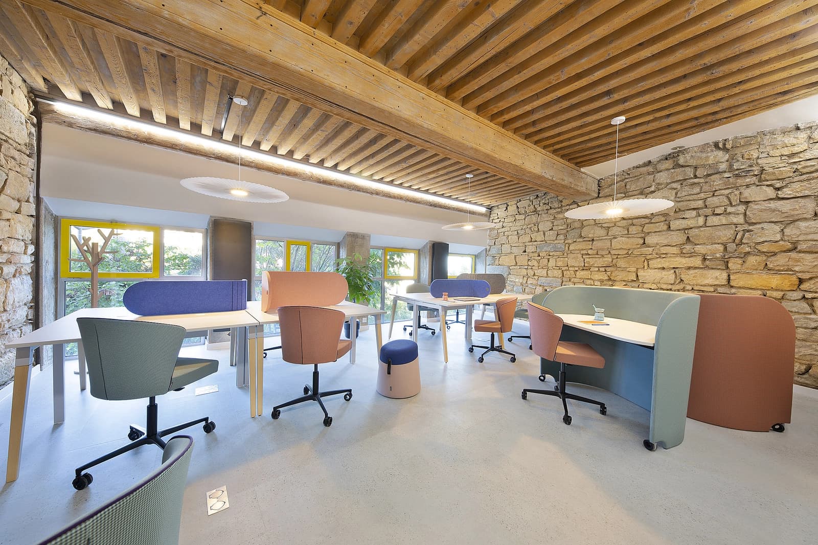 Salle de réunion dans Duplex de charme sur la pittoresque Place du Gros Caillou - 1