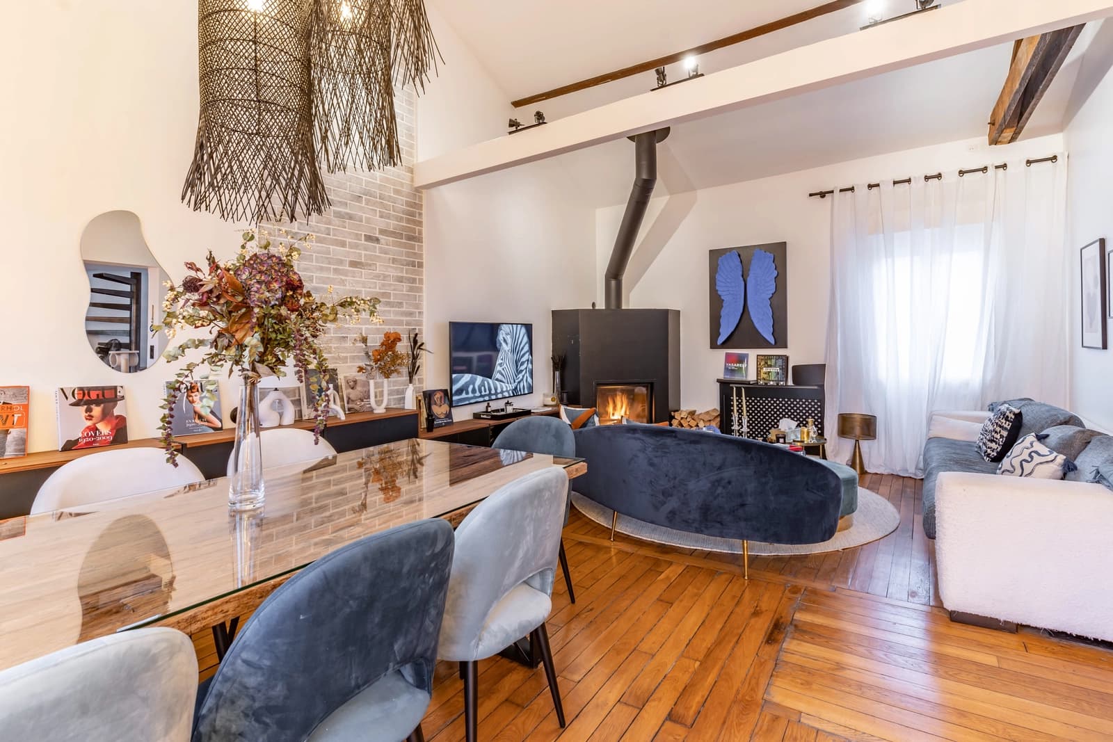 Salon dans Puteaux historique: duplex de charme au centre ancien - 1