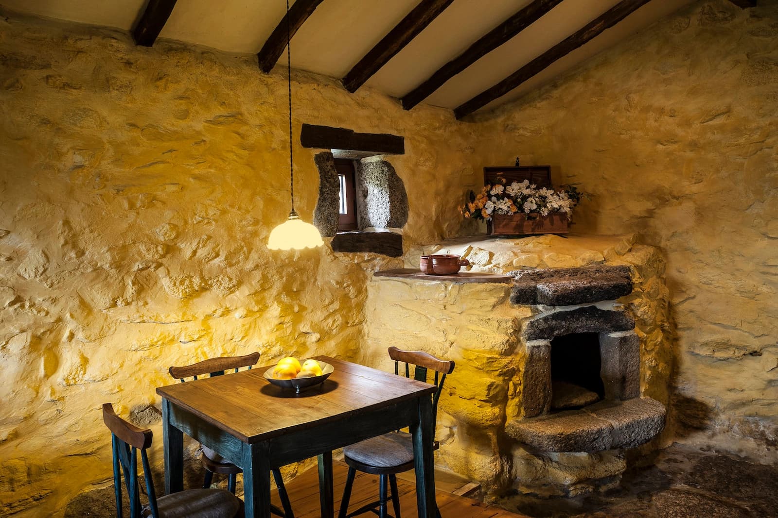 Meeting room in Old farm where work meets rural way of living - 1