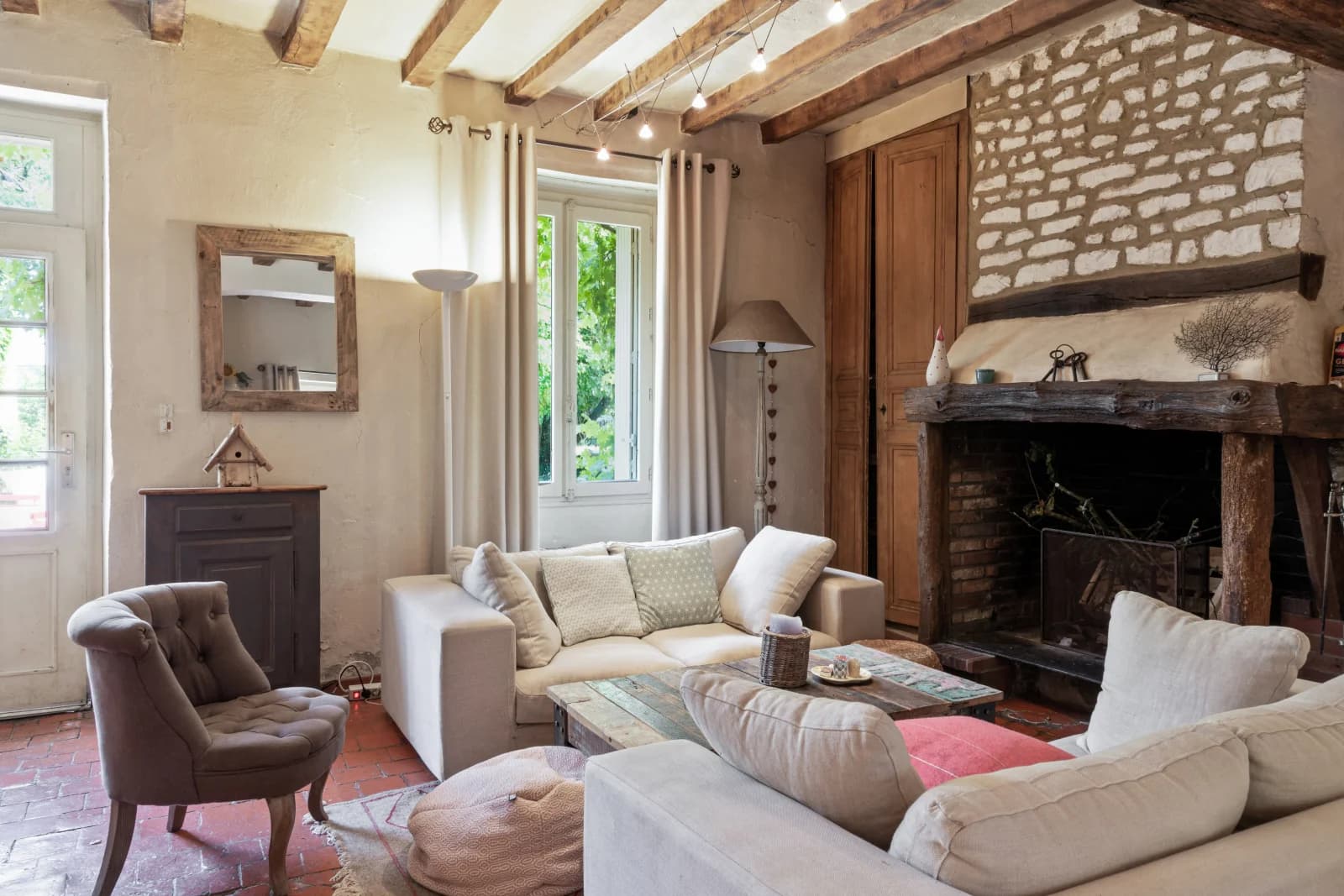 Living room in Charming farmhouse in the countryside - 1