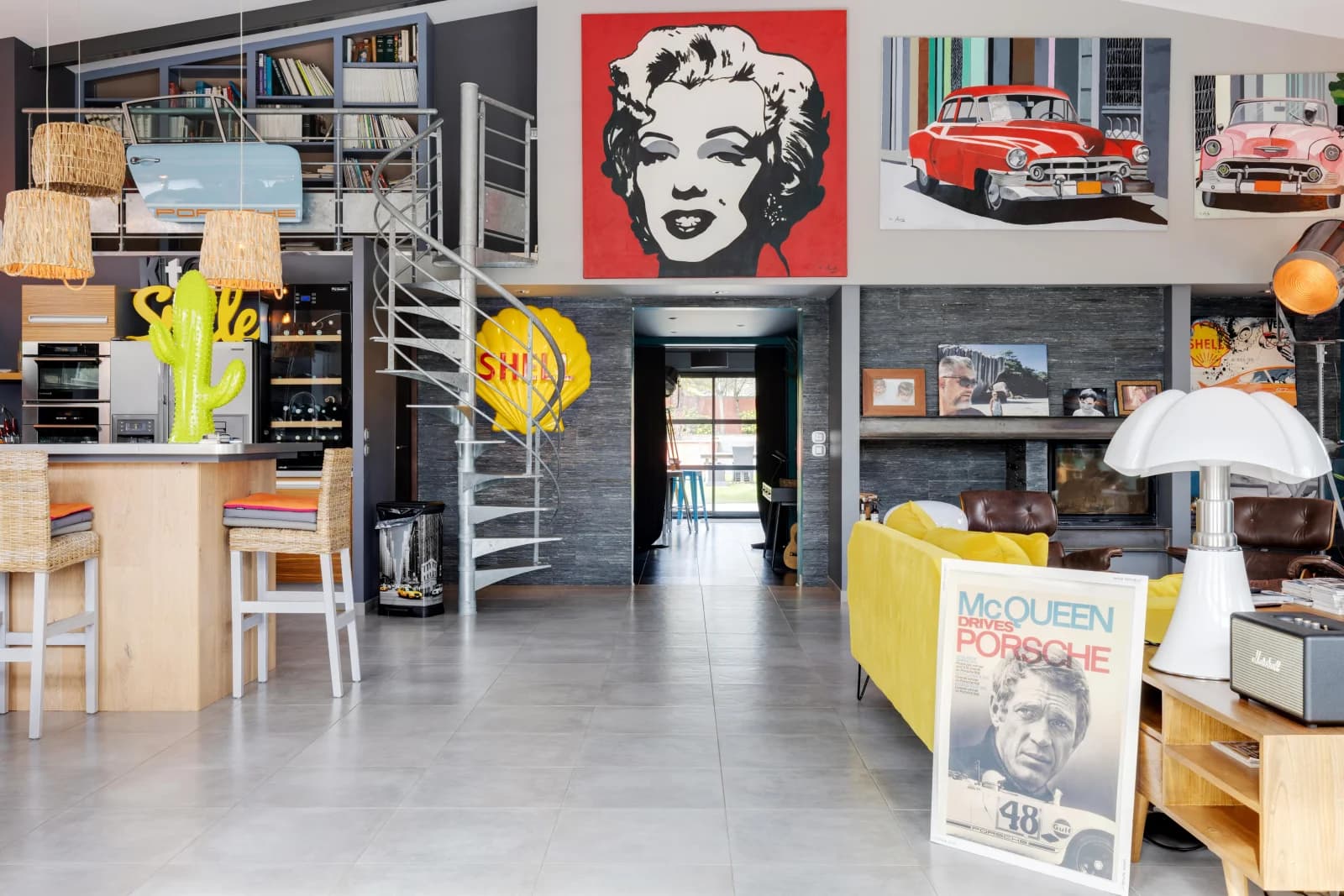 Kitchen in Atypical and colorful loft - 1