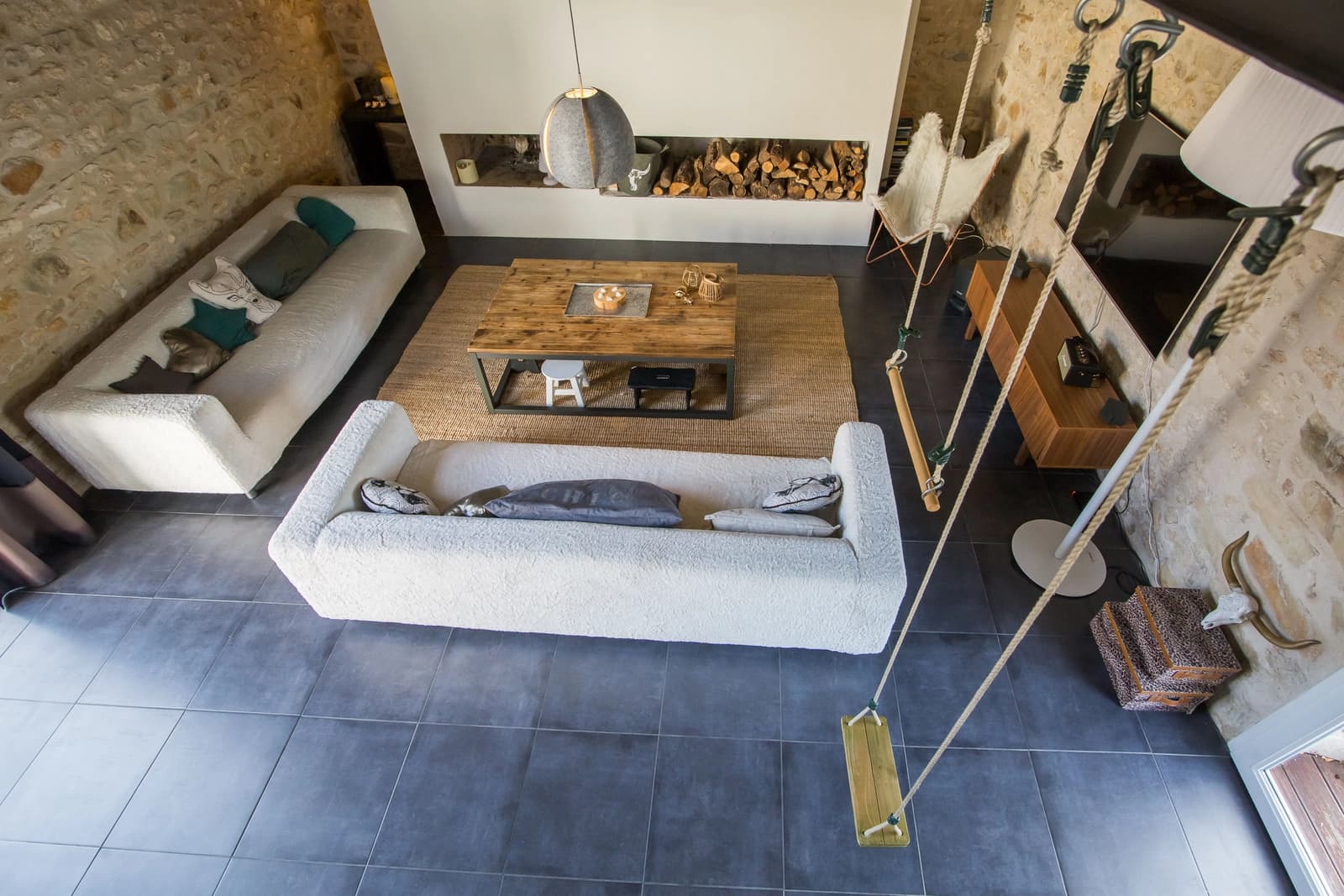 Living room in House with pool Fontainebleau - 1