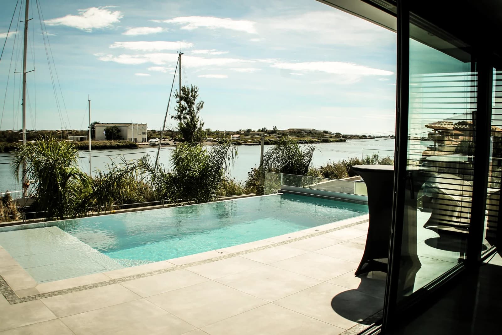 Space On the banks of the Orb and Méditérannée rivers - 4