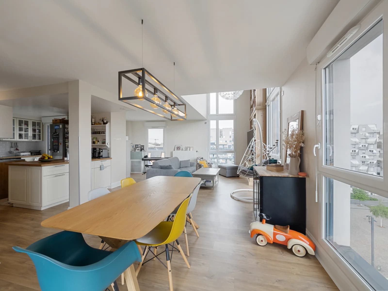 Meeting room in Large living room with Seine view - 1