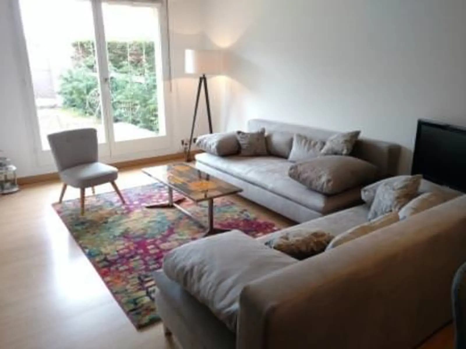 Living room in Roger's cosy home - 1