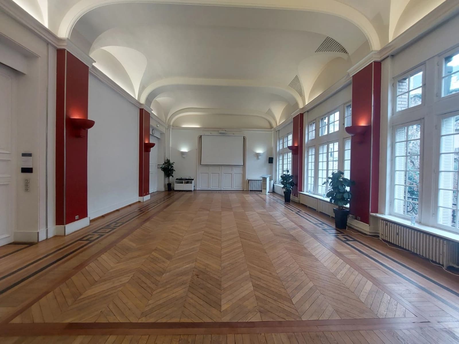 Espace Salle du Conseil design et sobre - 2