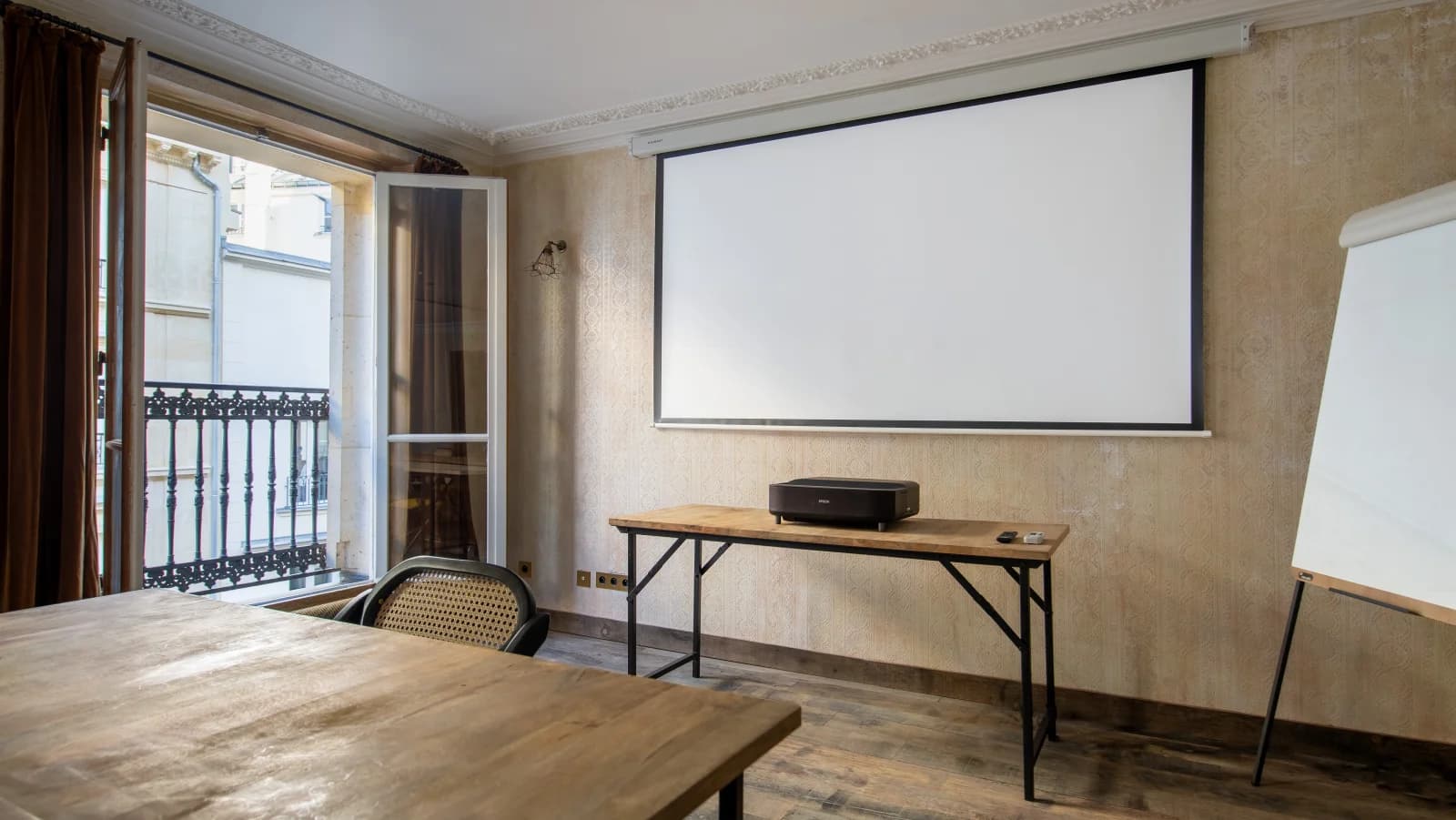 Espace Bureau vintage dans un ancien atelier - 2