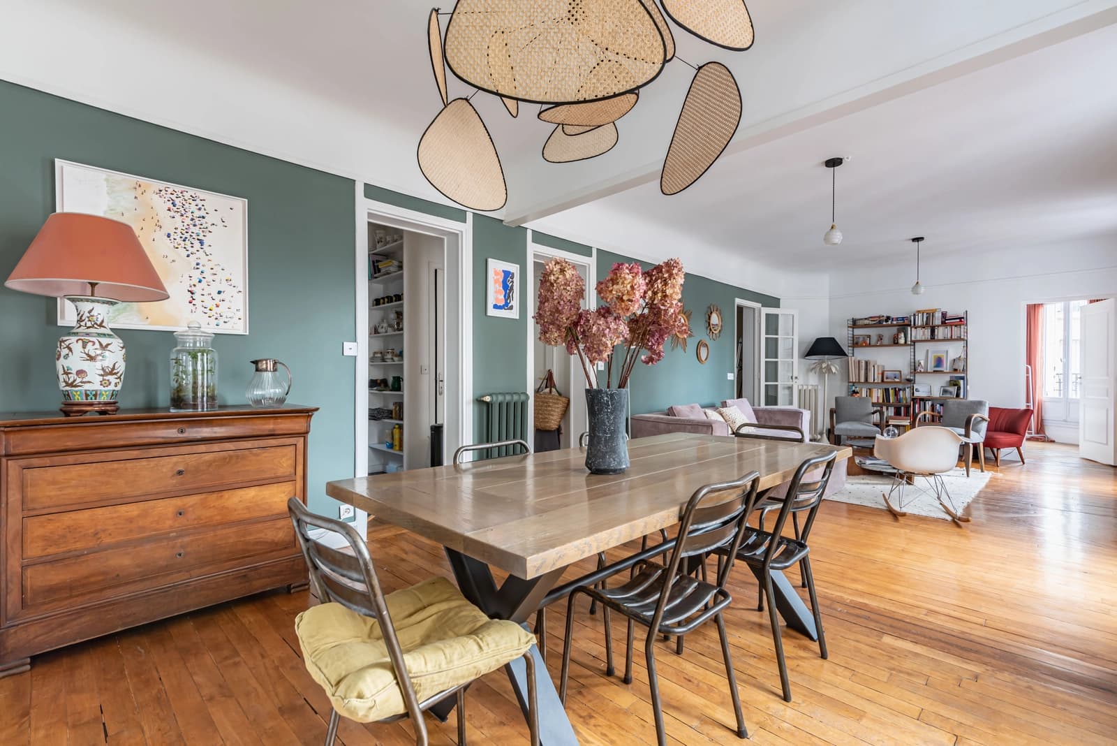 Salle de réunion dans Superbe appartement baigné d'une lumière éclatante - 1