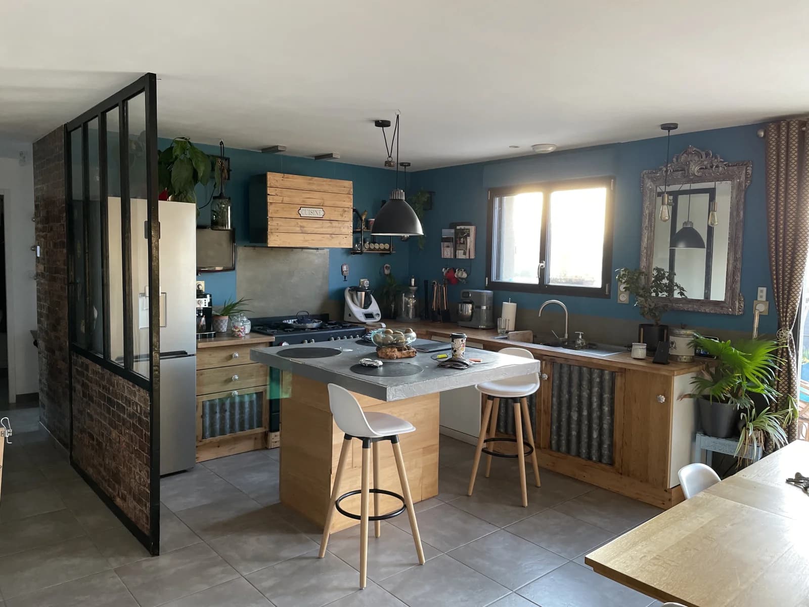 Salle de réunion dans Maison atypique en lotissement, charme de la campagne - 1