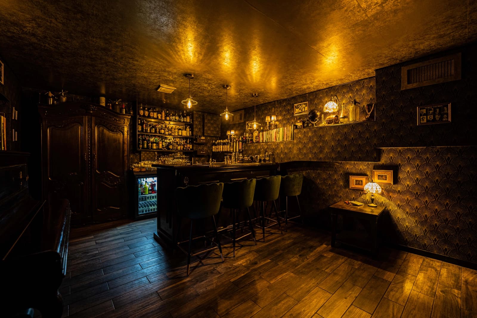 Espace Magnifique bar secret à l'ambiance feutrée - 0
