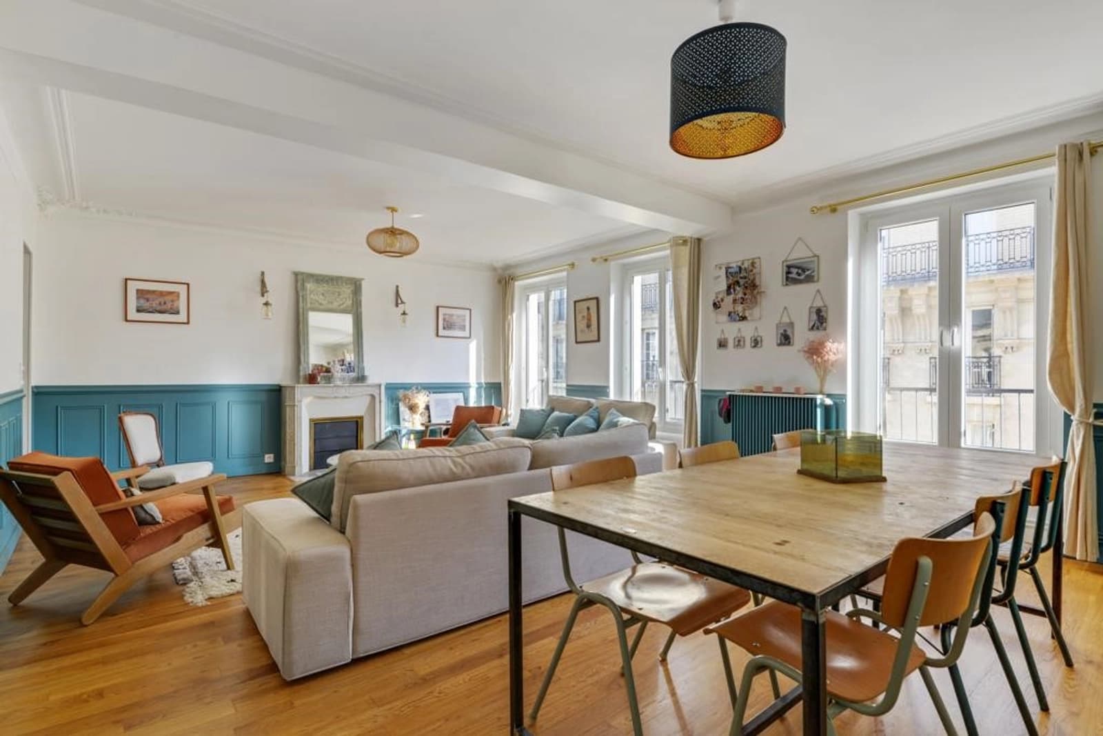 Meeting room in Family apartment in the heart of Levallois - 1