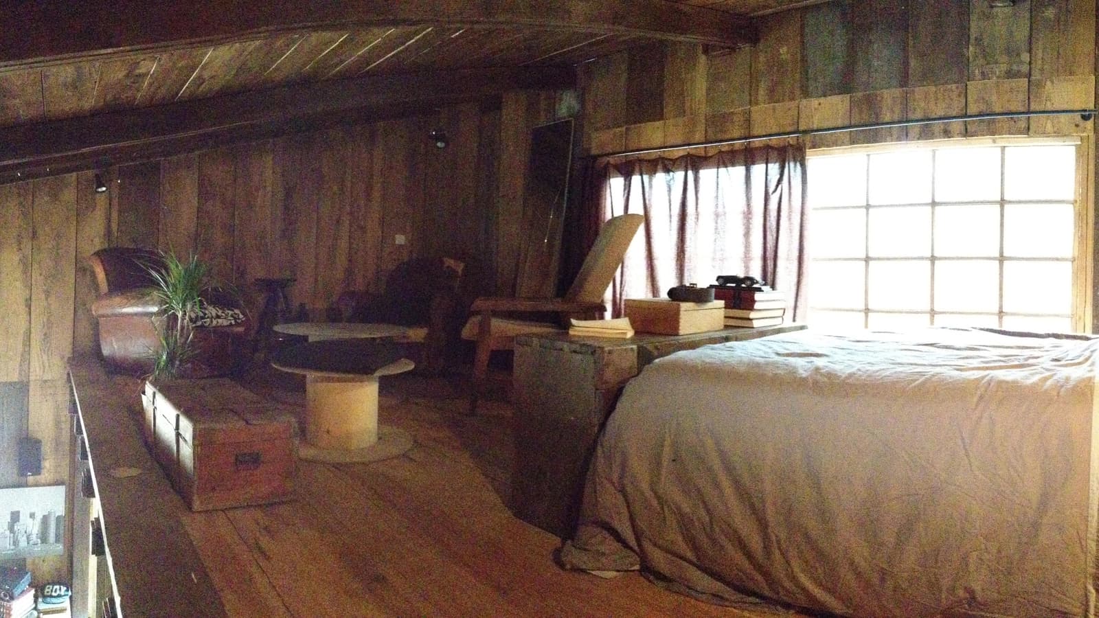 Bedroom in Painting workshop in the countryside - 1