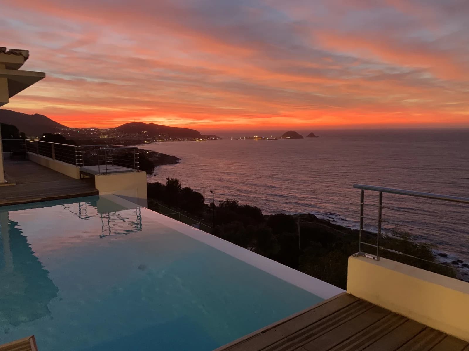 Space House with 180-degree sea view in Corsica - 4