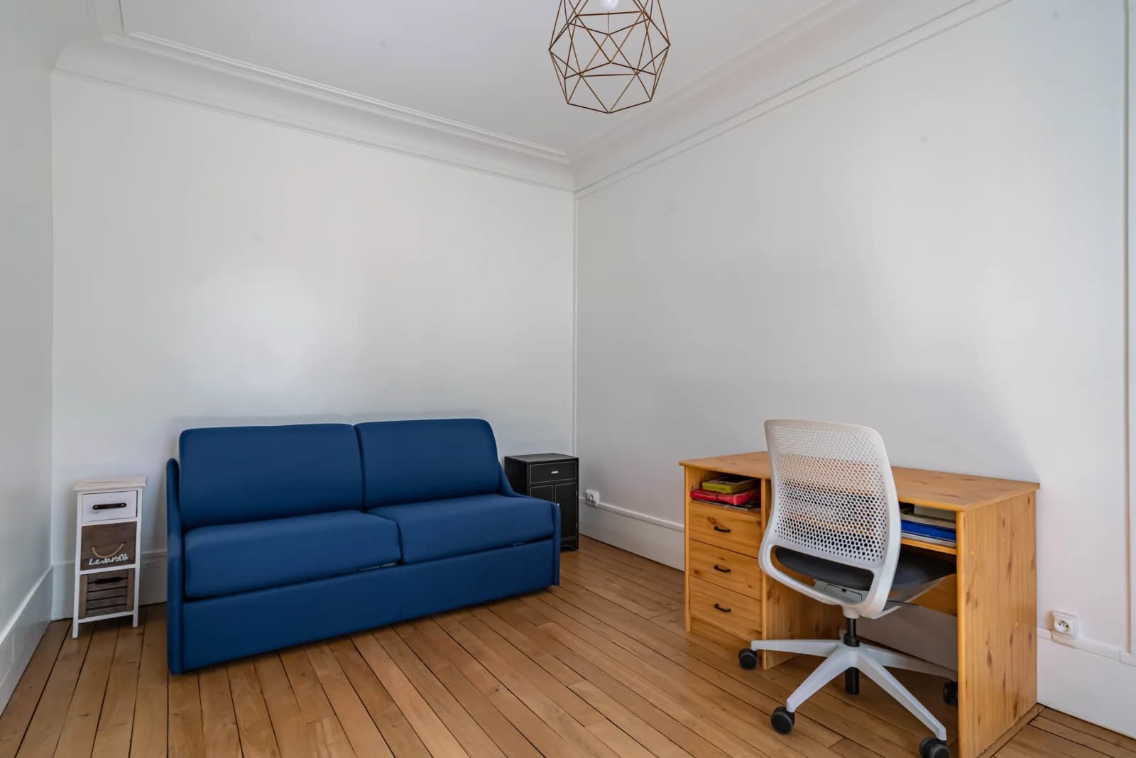 Living room in Beautiful Haussmannian apartment (3D visit) - 1