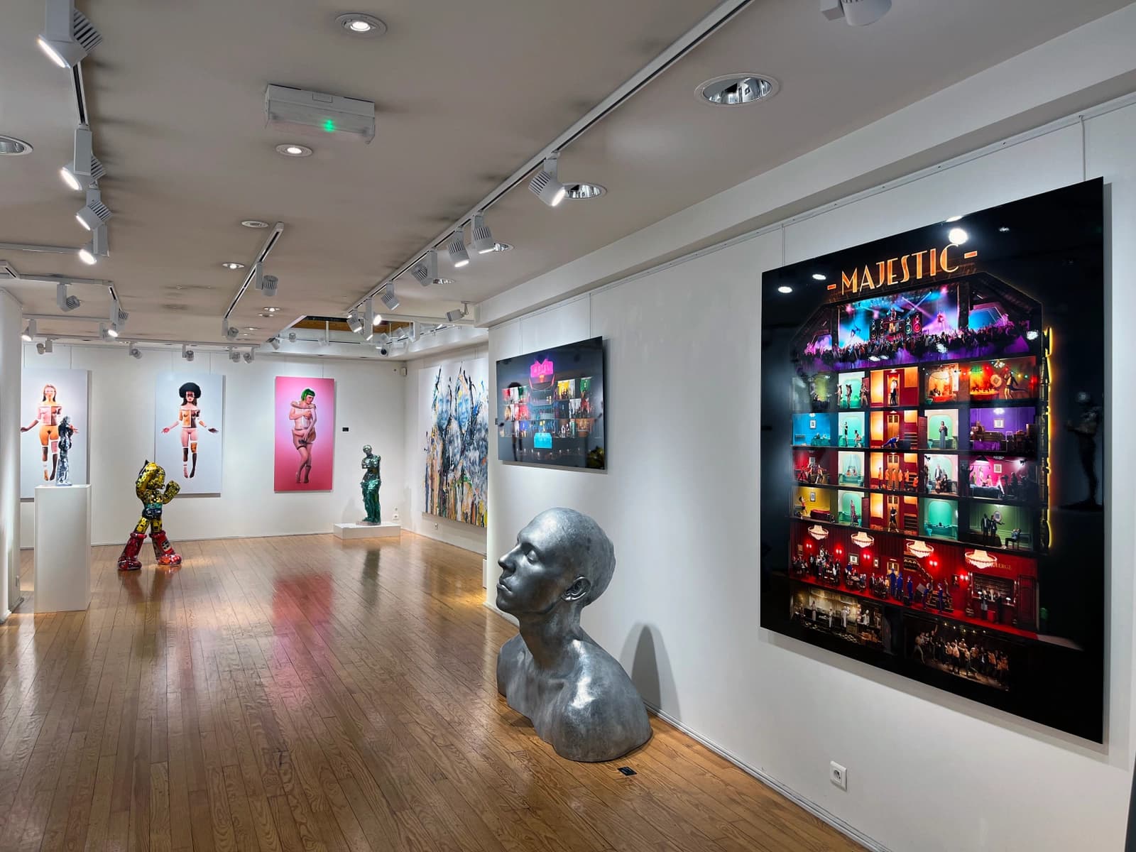 Salon dans Grande galerie d'art en hyper-centre ville - 1