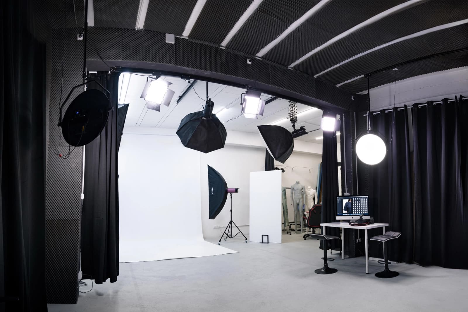 Lieu polyvalent: studio photo/vidéo, casting, galerie