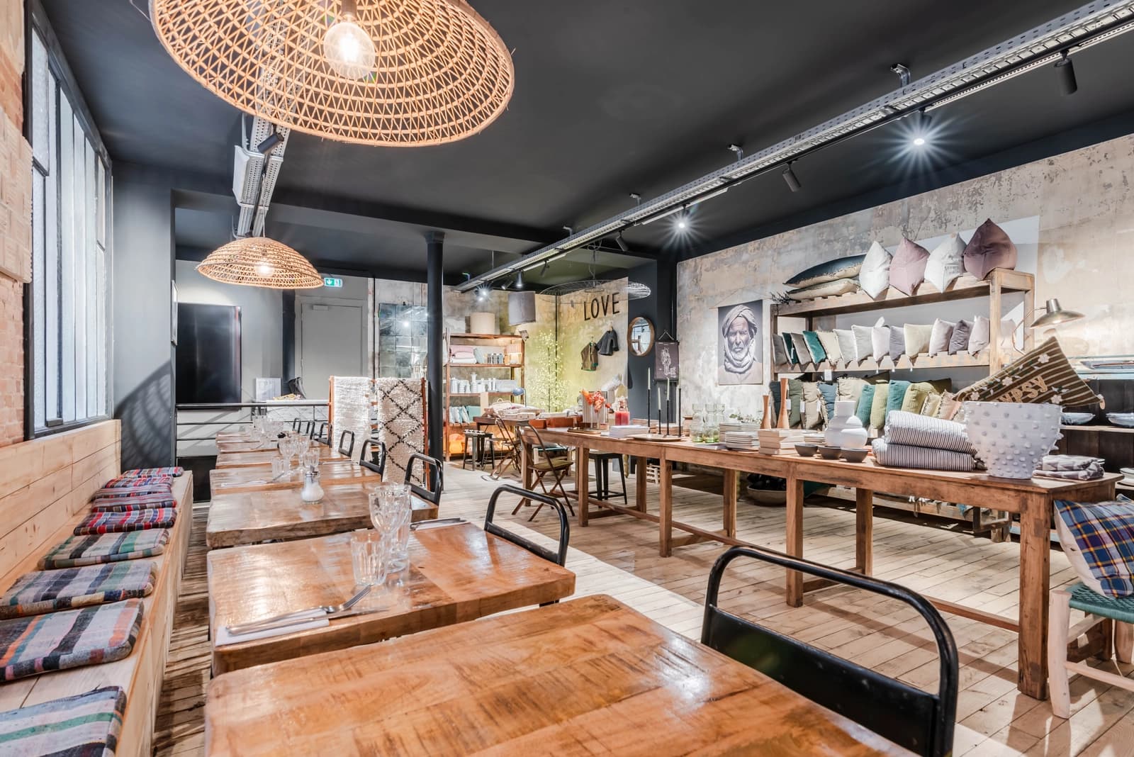 Salle de réunion dans Batignolles: lieu superbe (boutique-concept & resto) - 1