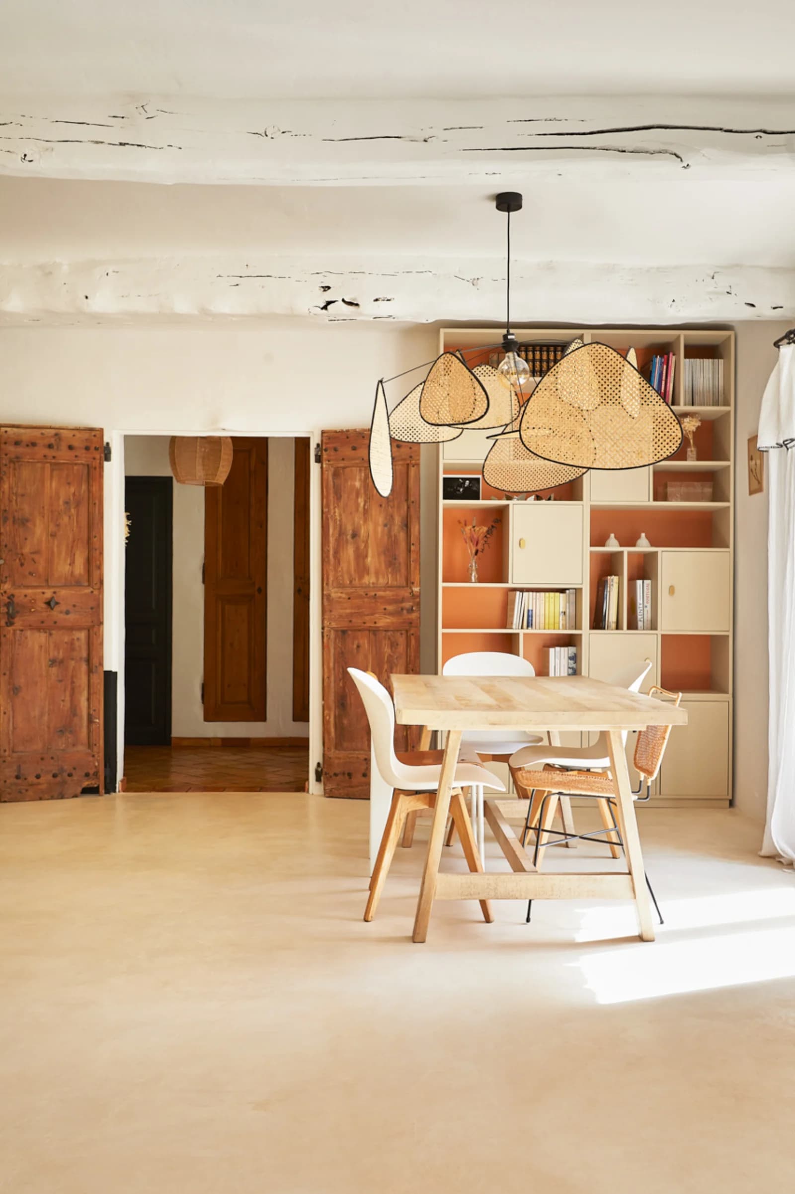 Magnificent Provencal mas with swimming pool