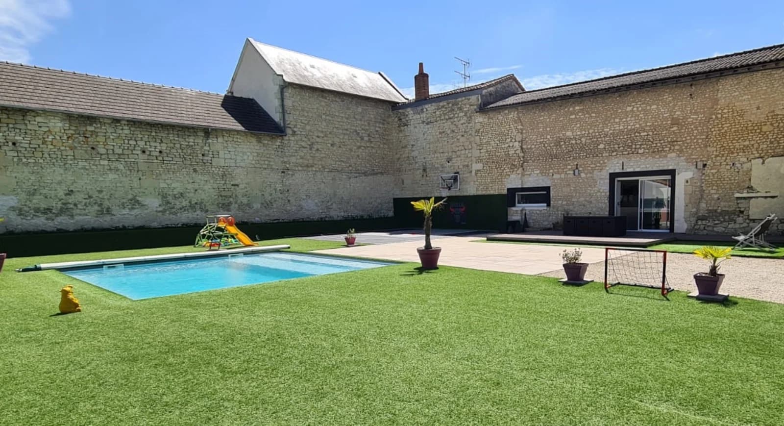 Salle de réunion dans Villa-loft avec piscine, sauna et terrain de basketball - 1