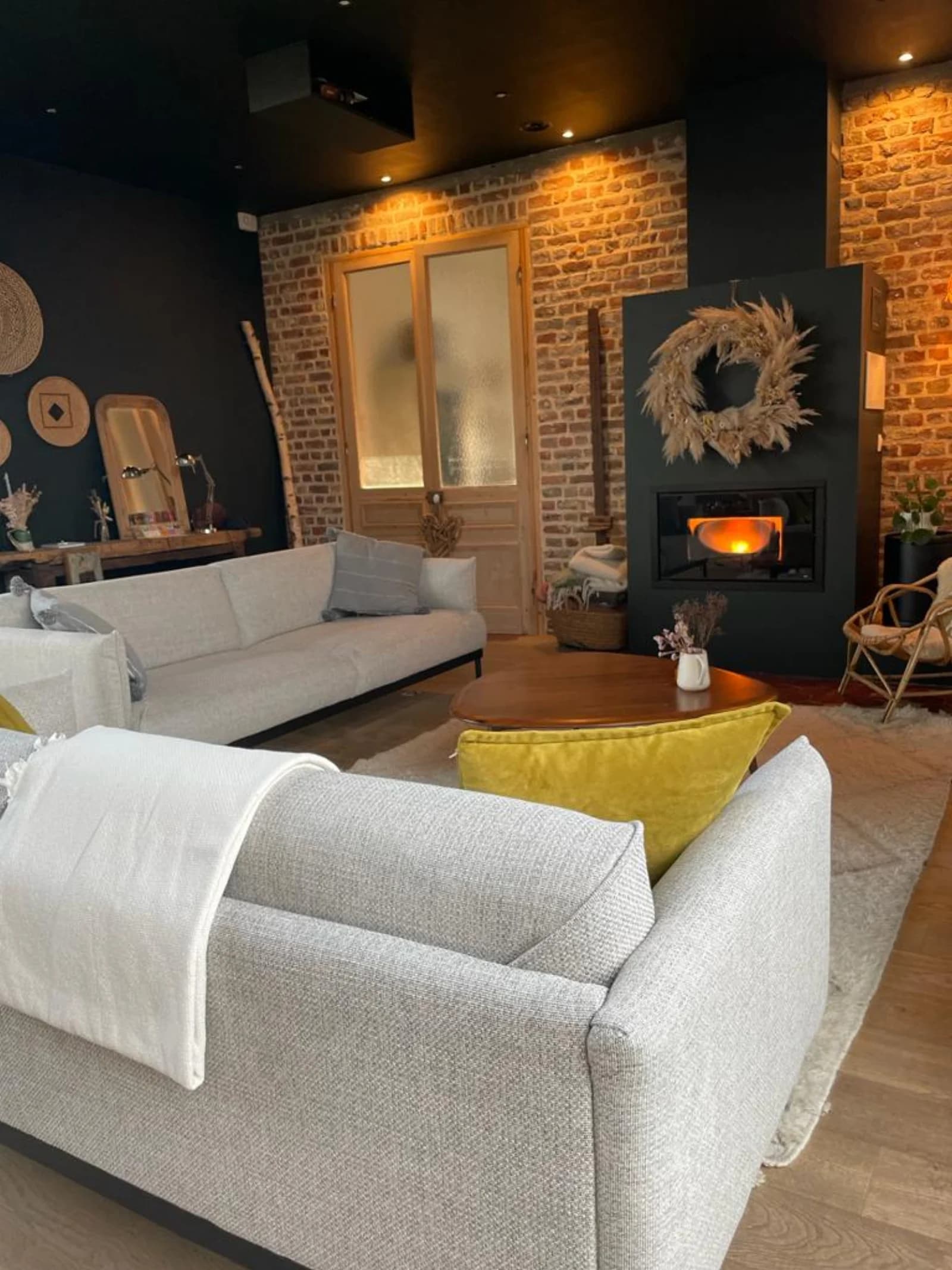 Living room in Spacious barn less than 15 minutes from Lille - 1