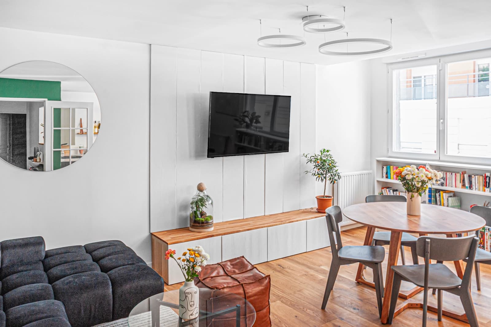 Salle de réunion dans Appartement chaleureux à deux pas du quartier Part-Dieu - 1