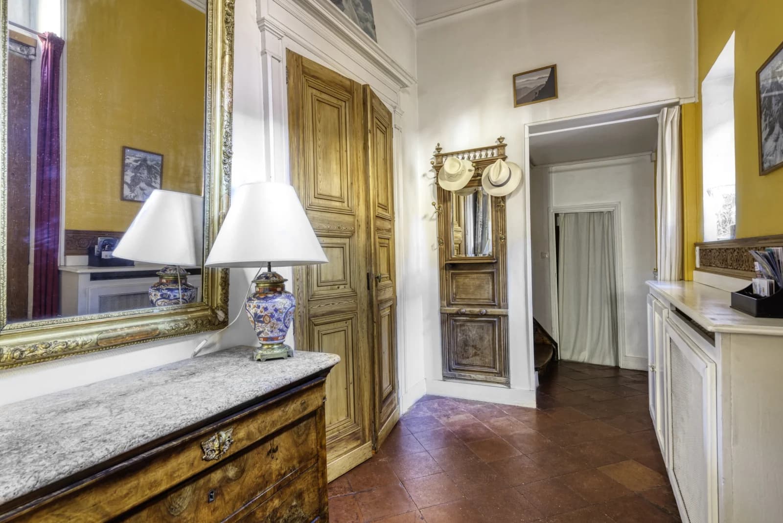 Bathroom in Beautiful luxury apartment in historic center - 1