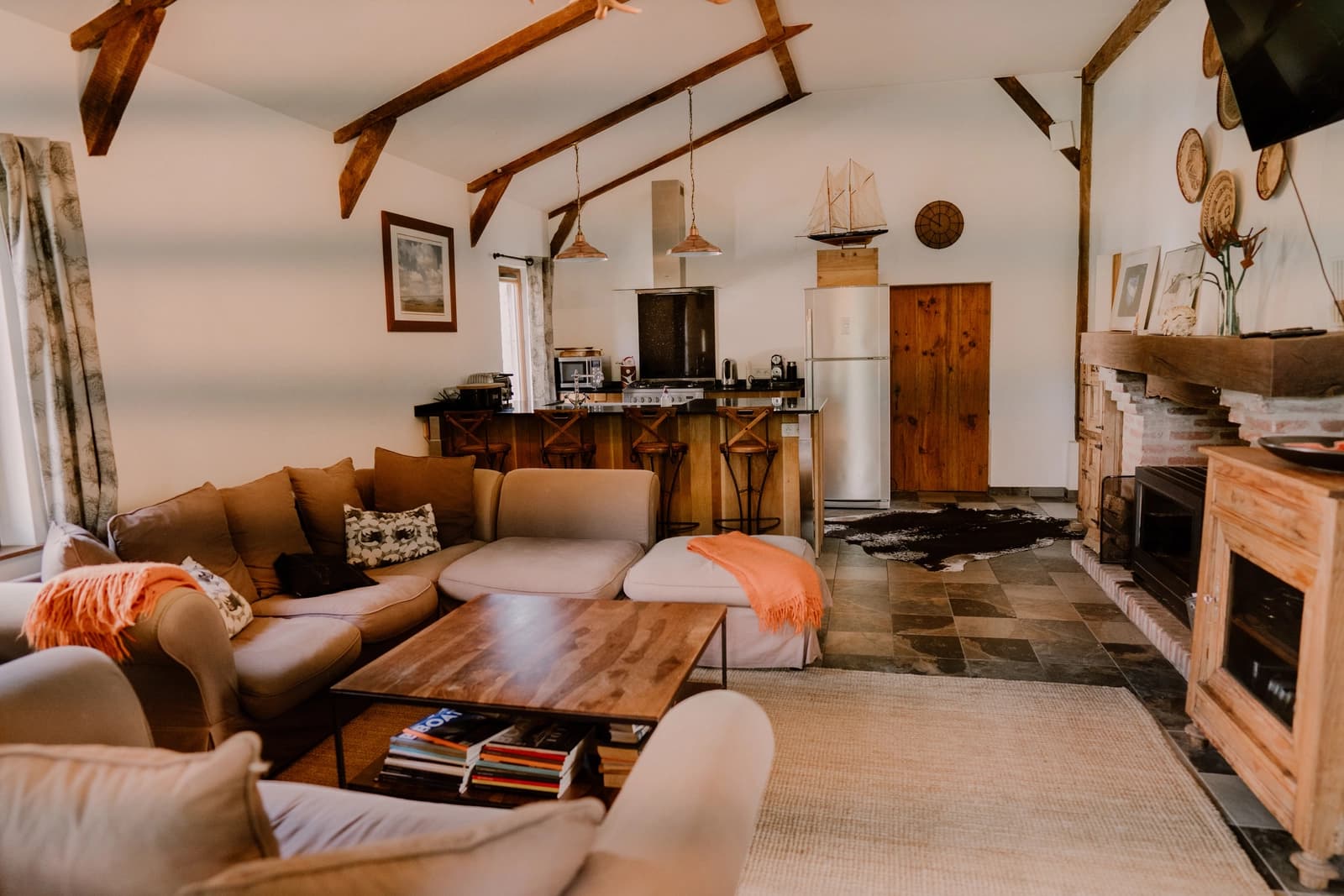 Living room in Large estate hidden in the Landes forest  - 1